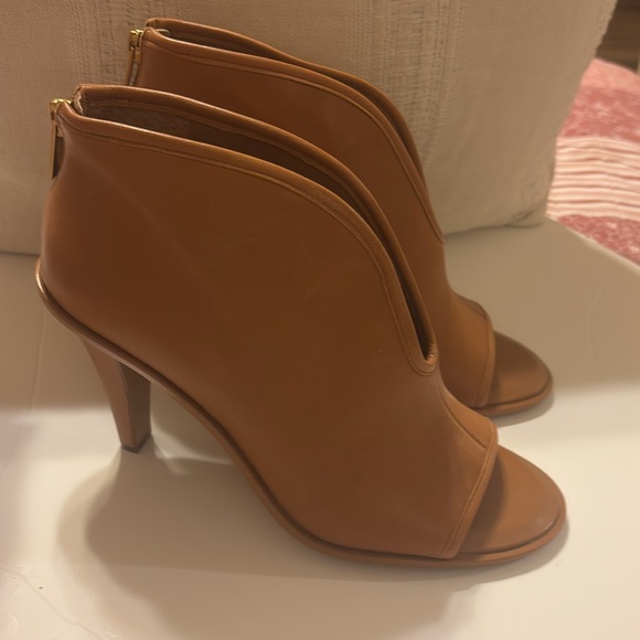 Vince Camuto Women's Fandree Stacked Heel Sandal Heeled - Picture 6 of 6